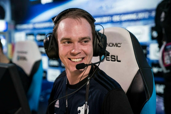 大湾区青年电竞盛会助力激情与梦想的连接